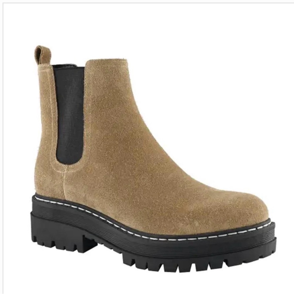 Marc Fisher Padmia Chelsea Boot 8.5 - tan suede